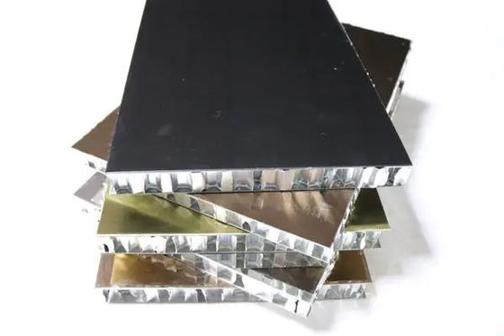 Panel kompozytowy o strukturze plastra miodu ze stali nierdzewnej 304 201 do ścianki działowej drzwi toalety