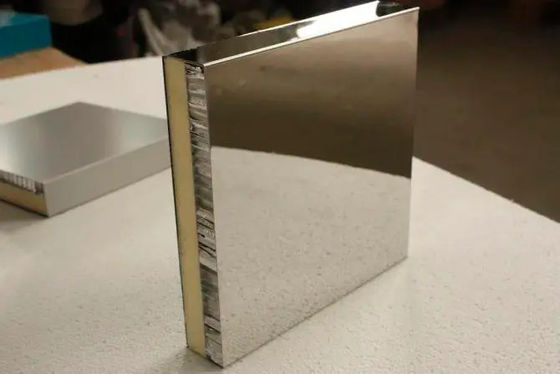 Lustrzany aluminiowy panel o strukturze plastra miodu Zewnętrzny dźwiękoszczelny 0,4-1,0 mm