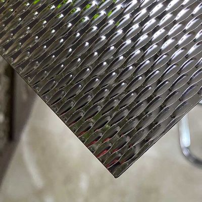 Wykonane na zamówienie blachy metalowe ze stali nierdzewnej z wzorem 5WL grubość 0,3 mm